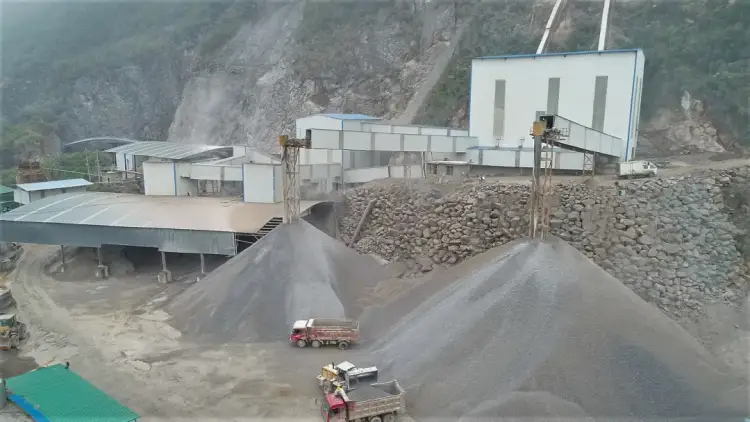 【Foil】スランの採石場/Thran Quarry Foil】《スランの採石場/Thran Quarry》(Junior Super Series